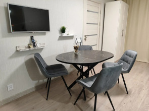 Квартира Даурская, Город на Ладони