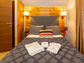 Отель Double DD