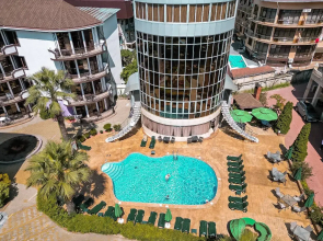 Holiday Hotel