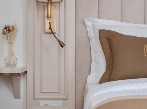 Отель Delita City