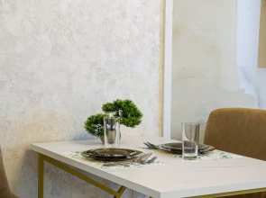 Апартаменты с качелями на 9 этаже