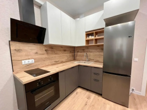 Квартира Просторная 2Комнатная Рядом с Аэропортом на Гусарской