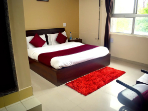 Vasundhra Hotel