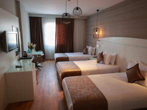 Nova Plaza Orion Hotel