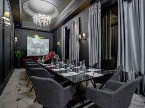 Отель Imperial Palace