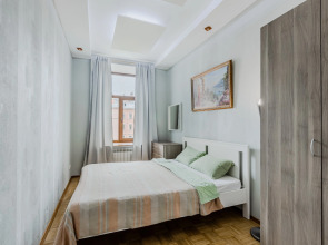 Апартаменты SpbStay с сауной на Невском проспекте 90