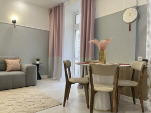 V Istoricheskom Tsentre Bolshaya Studiya Moya Ptichka Ot Wonderapart Flat