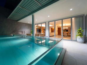 Prekrasnye Apartamenty s Basseynom v Laguna Phuket