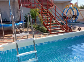 Na Bondarevoy Guest House