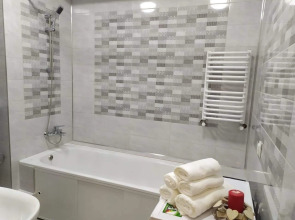 Улучшенные двухкомнатные апартаменты в центре