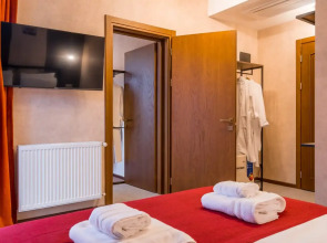 Hotel Green Inn Hotel