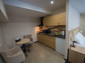 Отель Silver House