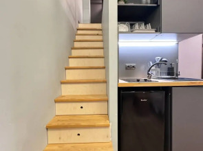 Двухуровневые Апартаменты на Нагорной с красивым видом из окна