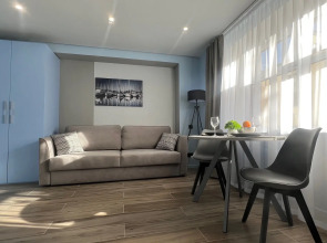 Апартаменты у Часовой Башни Голубые