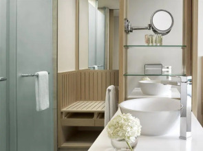 Отель Dubai Avani Ibn Battuta Hotel