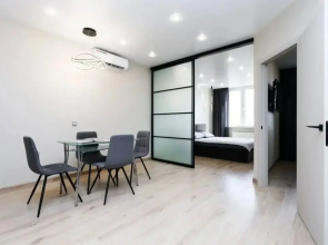 Clever House Apartments 1