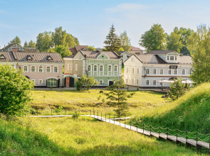 Dom Podryadchika Homutova Hotel
