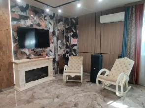 Banya V Tsentre Tyumeni Private House
