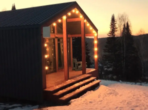 Tishina Guest House