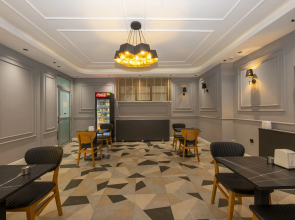 Отель Comfort Suites