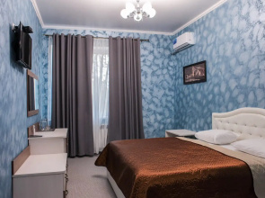 Отель Джулия