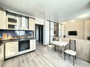 Квартира двухкомнатная с видом на реку на Притомском рядом с Кузбасс-Арена