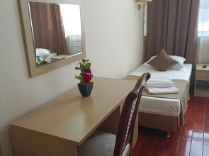 Отель Belon Land