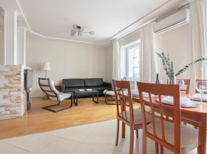 Апартаменты MyhomeYourhome на Беринга 23 корп. 2