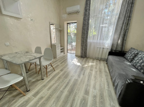 Апартаменты на Набережной Ялты