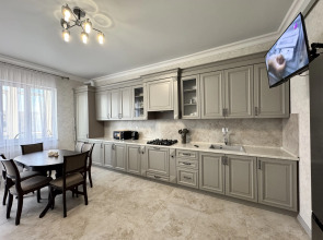 Квартира Двухкомнатная Парк у дома