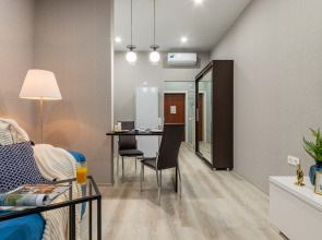 Квартира RoomyRoom Graf Orlov Studio