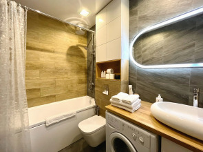 Квартира Неотель мансардная у Чернавского моста, Петровского сквера