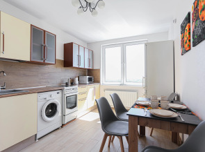 Апартаменты У нaс лучше, чeм дoма Sanset Героев Донбаса 10 кв 274