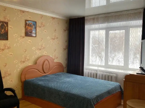 2-K Kvartira v Tsentre Flat