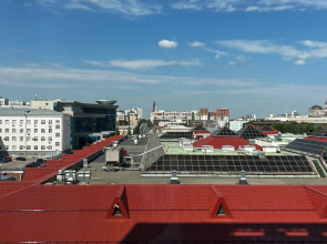 Апартаменты на Верхнеторговой 4