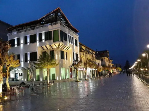 White City Hotel