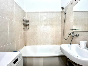 Квартира ШИКАРНАЯ КВАРТИРА С ПРОСТОРНОЙ ЛОДЖИЕЙ