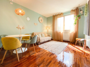 Giallomango Apt in Lucca Apartments