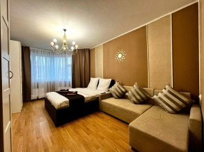 Квартира ШИКАРНАЯ КВАРТИРА С ПРОСТОРНОЙ ЛОДЖИЕЙ