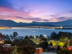 Long Beach House Apartments