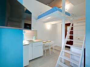 Domingo Two-level Studio Next to the Reservoir Flat