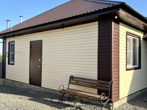 Na Transportnoy Ulitse 8a Guest house