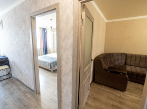 Квартира Двухкомнатная на Губина