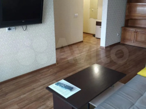 Na Prospekte Lenina Flat