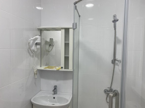 Отель Амаро