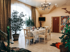 Taunhaus so Svoim Dvorom Kubanskij Dvorik 1 Private house