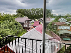 Отель Леис