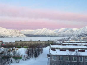 Квартира Уютная 2-к с Потрясающим Видом на Горы и Озеро