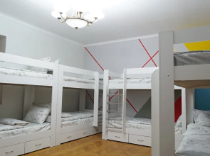 Хостел Happy Baku Hostel & Tours