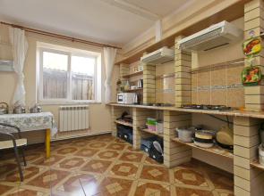 Na Kirova 30 Guest House